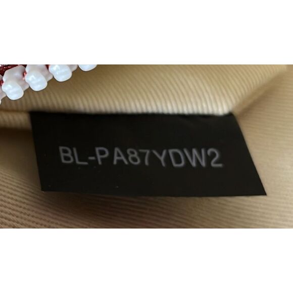 Valentino Garavani Free Rockstud Saddle Crossbody Bag Leather Medium Red - Picture 9 of 9